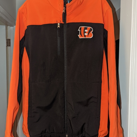 Cincinnati Bengals jacket - Picture 2 of 3